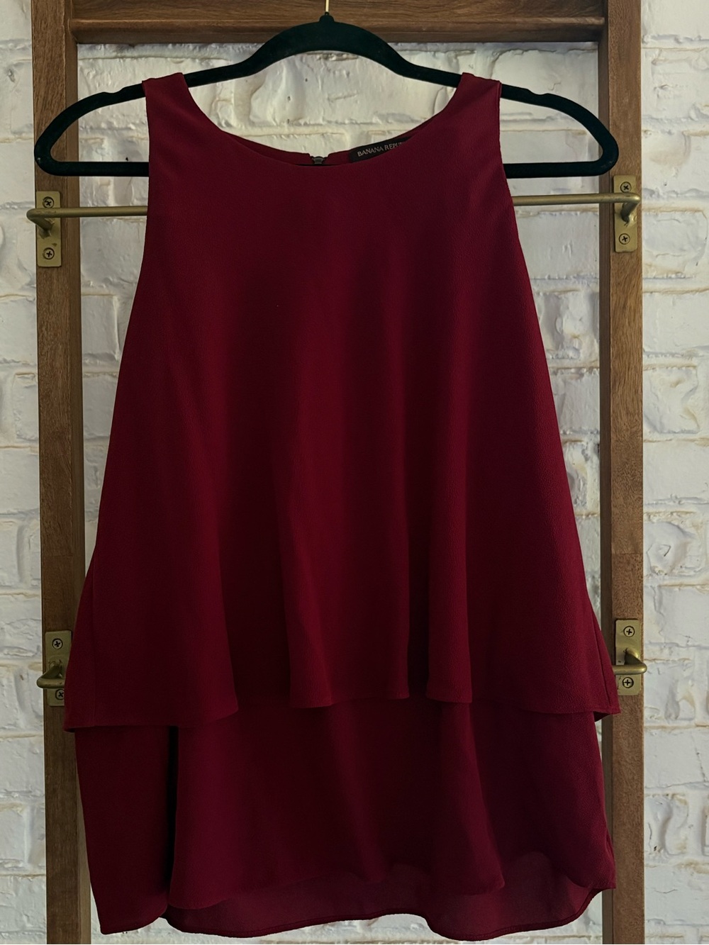 Banana Republic Women's Sleeveless High-Low Layered Top- Wine SzL (0419)